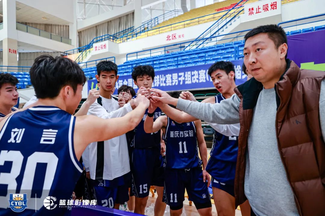 重庆市篮球高中组冠军_重庆高中篮球队_重庆篮球最强高中生