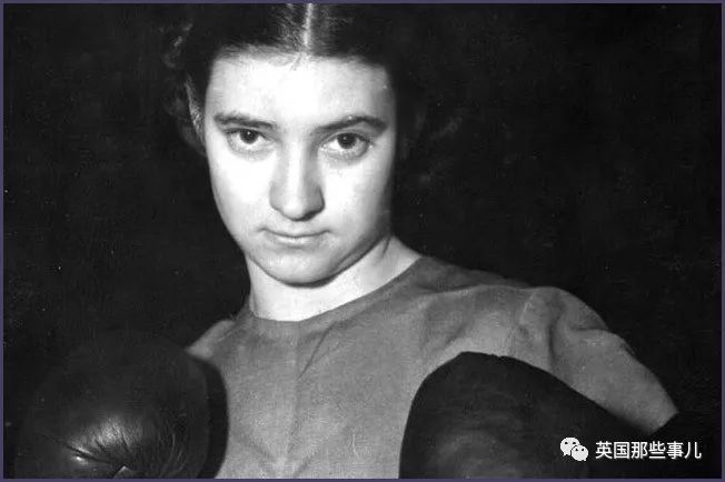 足球女子世界冠军_2021年女子足球_足球女子冠军世界排名