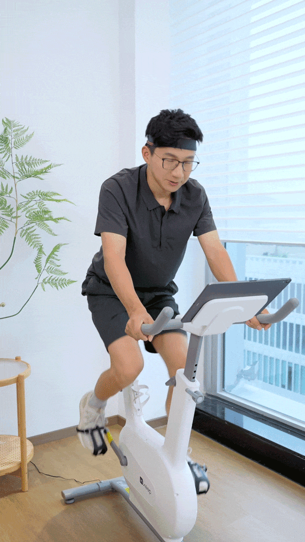 中午健身房跑步好不好_中午适合在健身房锻炼身体吗_中午去健身房运动好吗