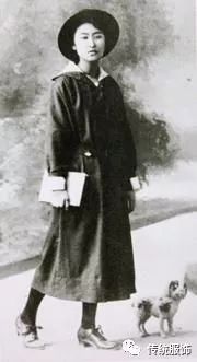 日本学生体操服的照片_日本体操服叫什么名字_体操服照片日本学生高清